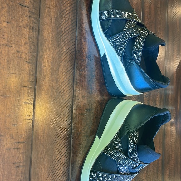 Gianni Bini black wedge sneaker - Picture 5 of 7